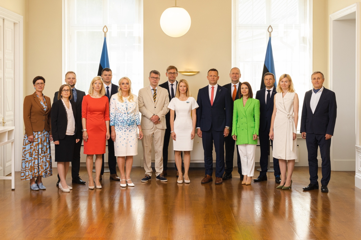 Vabariigi Valitsuse 52. koosseisu ühispilt