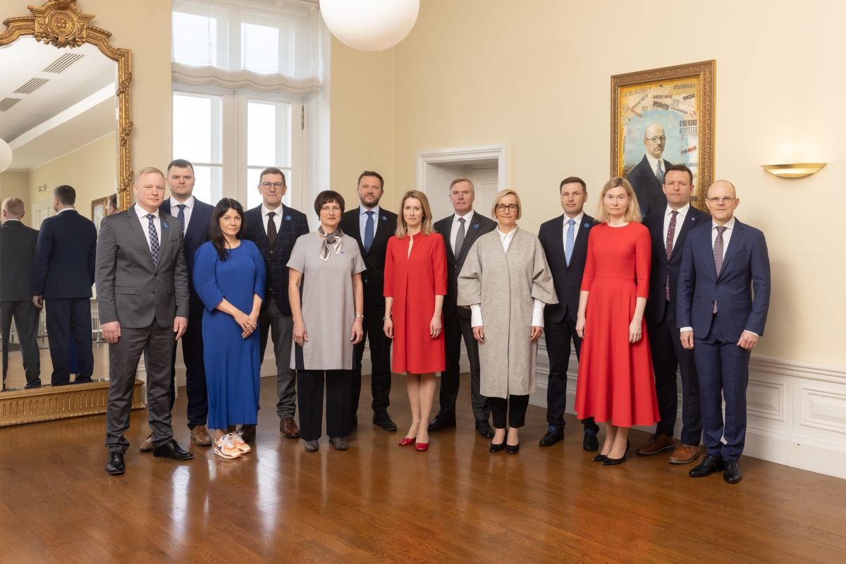 Vabariigi Valitsuse 53. koosseisu ühisfoto