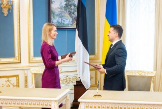 Kaja Kallas ja Volodõmõr Zelenskõi kirjutasid alla Ukraina ELi püüdlusi toetavale deklaratsioonile