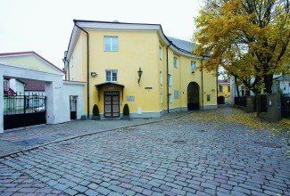 Stenbocki maja sügisel_allikas Riigikantselei