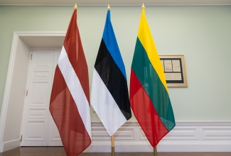 Läti, Eesti ja Leedu lipud